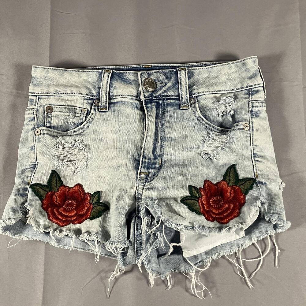 American Eagle Shorts Womens 0 Hi-Rise Shortie Distressed Rose Embroidery Denim